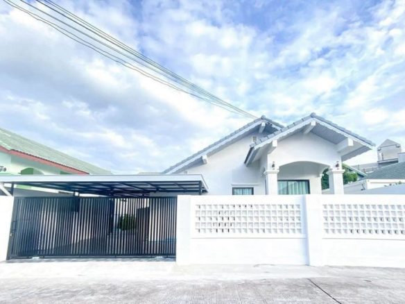 Detached house 3 Bed, 2 Bath 60 SQW.@ Paradise Hill 2 Village