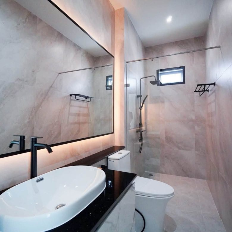 Detached Pool Villa 3 Bed, 4 Bath 100 SQW.@ Huay Yai