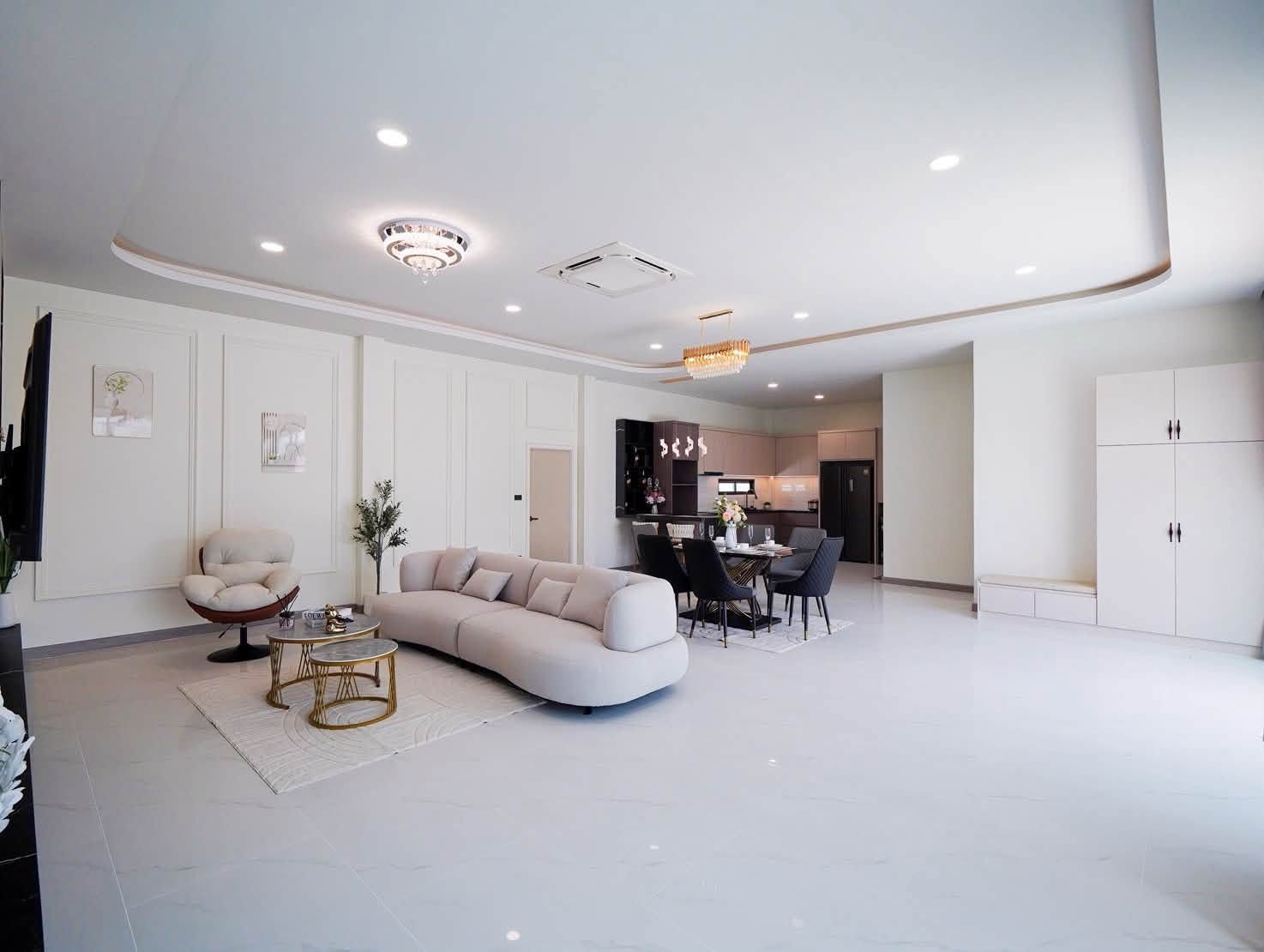 Detached Pool Villa 3 Bed, 4 Bath 100 SQW.@ Huay Yai