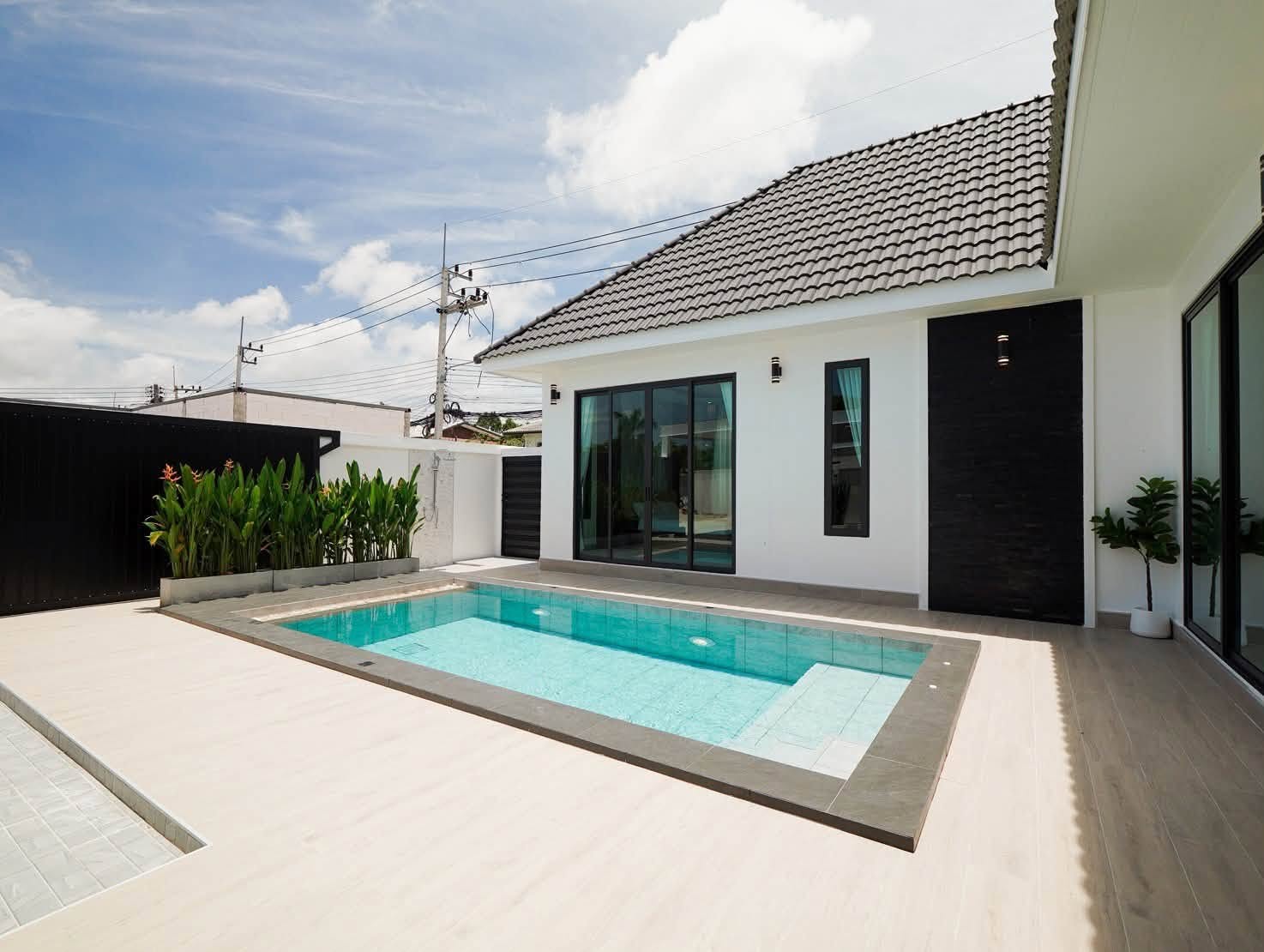 Detached Pool Villa 3 Bed, 4 Bath 100 SQW.@ Huay Yai