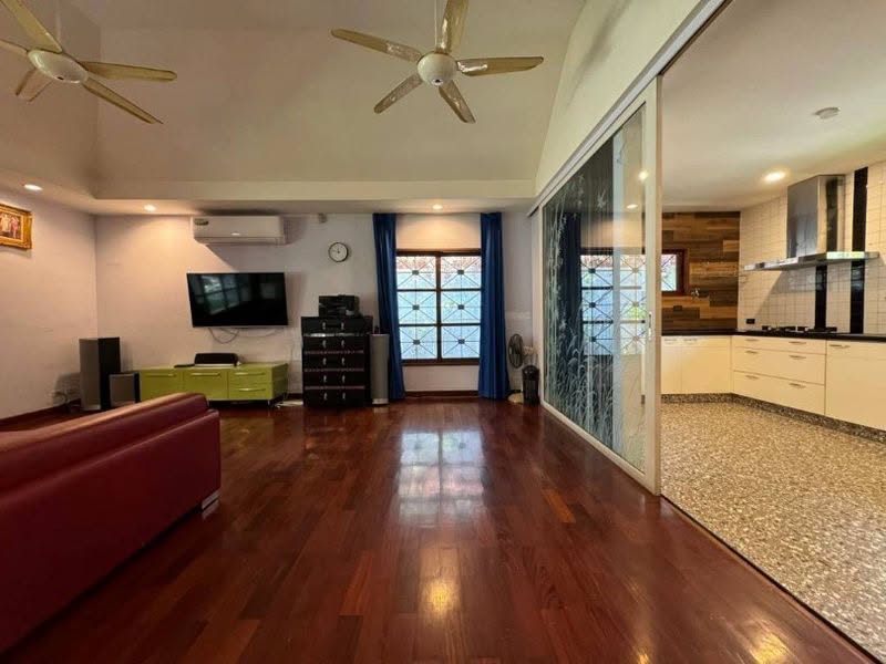 Private Pool Villa 209 SQW. @ Siam Soi