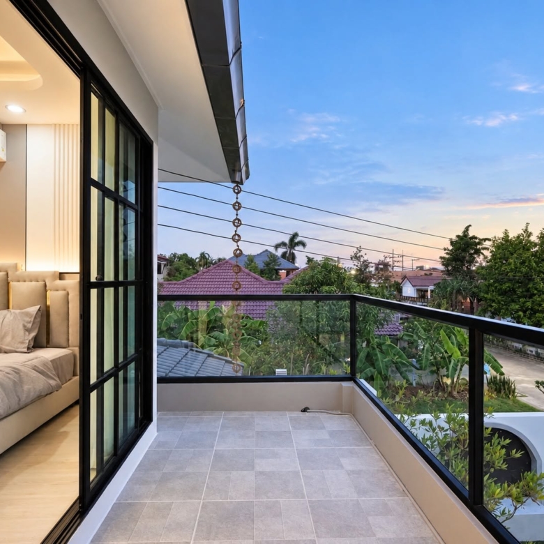 For Sale: Large 2-story detached house  @Soi Siam Country Club