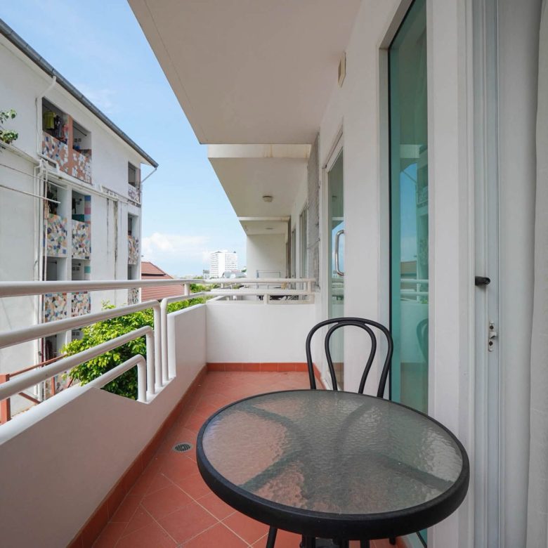 Convenient Location Condo 1 Bed, 1 Bath 45.8 SQM. @ Jada Beach Condo, Jomtien
