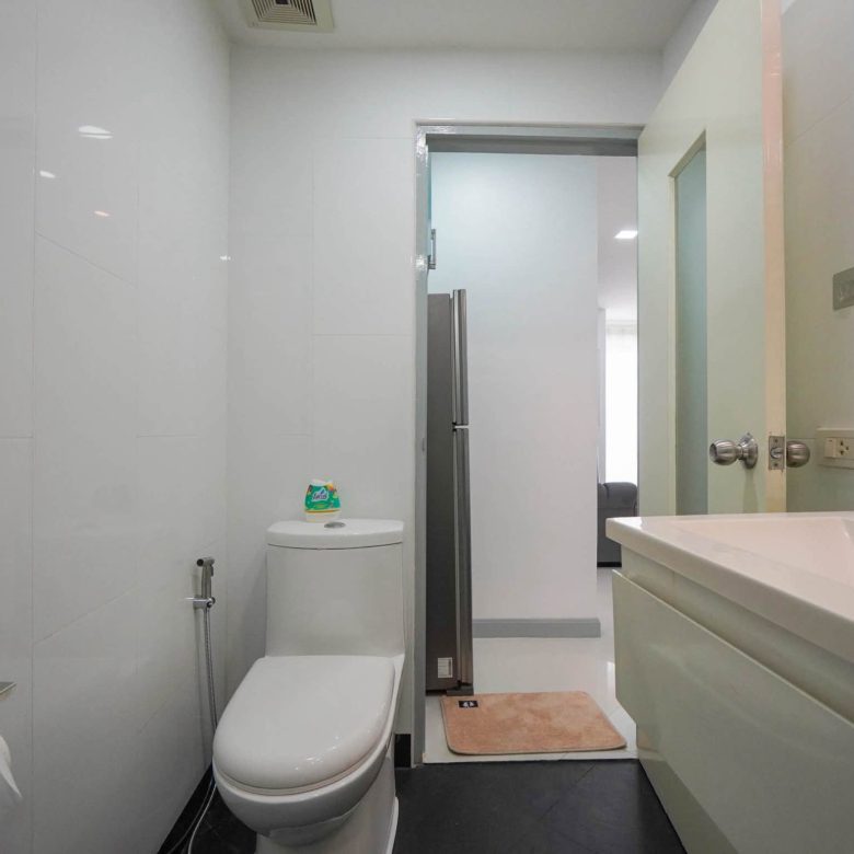 Convenient Location Condo 1 Bed, 1 Bath 45.8 SQM. @ Jada Beach Condo, Jomtien