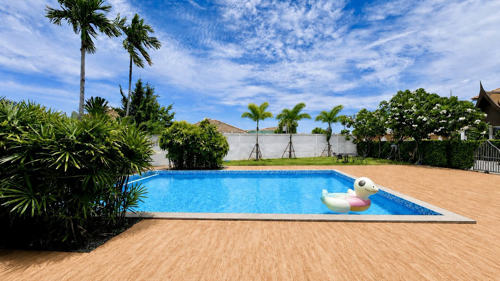 Spacious 2-Story Detached Pool Villa 5 Bed, 6 Bath 177.4 SQW. @ Pattaya Park Hill Village (Nong Yai 2)