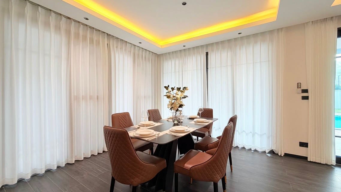 Spacious 2-Story Detached Pool Villa 5 Bed, 6 Bath 177.4 SQW. @ Pattaya Park Hill Village (Nong Yai 2)