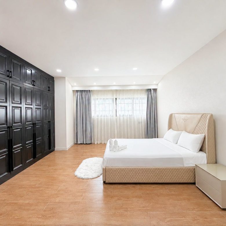 Spacious 2-Story Detached Pool Villa 5 Bed, 6 Bath 177.4 SQW. @ Pattaya Park Hill Village (Nong Yai 2)