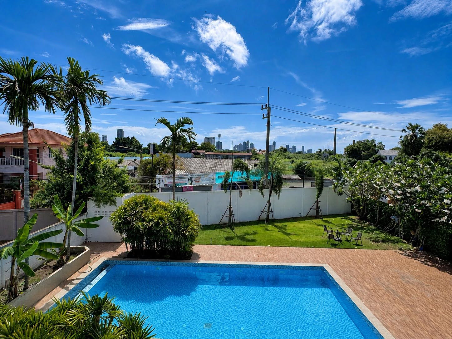 Spacious 2-Story Detached Pool Villa 5 Bed, 6 Bath 177.4 SQW. @ Pattaya Park Hill Village (Nong Yai 2)