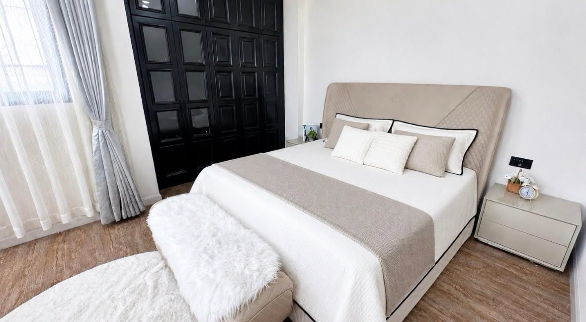 Spacious 2-Story Detached Pool Villa 5 Bed, 6 Bath 177.4 SQW. @ Pattaya Park Hill Village (Nong Yai 2)