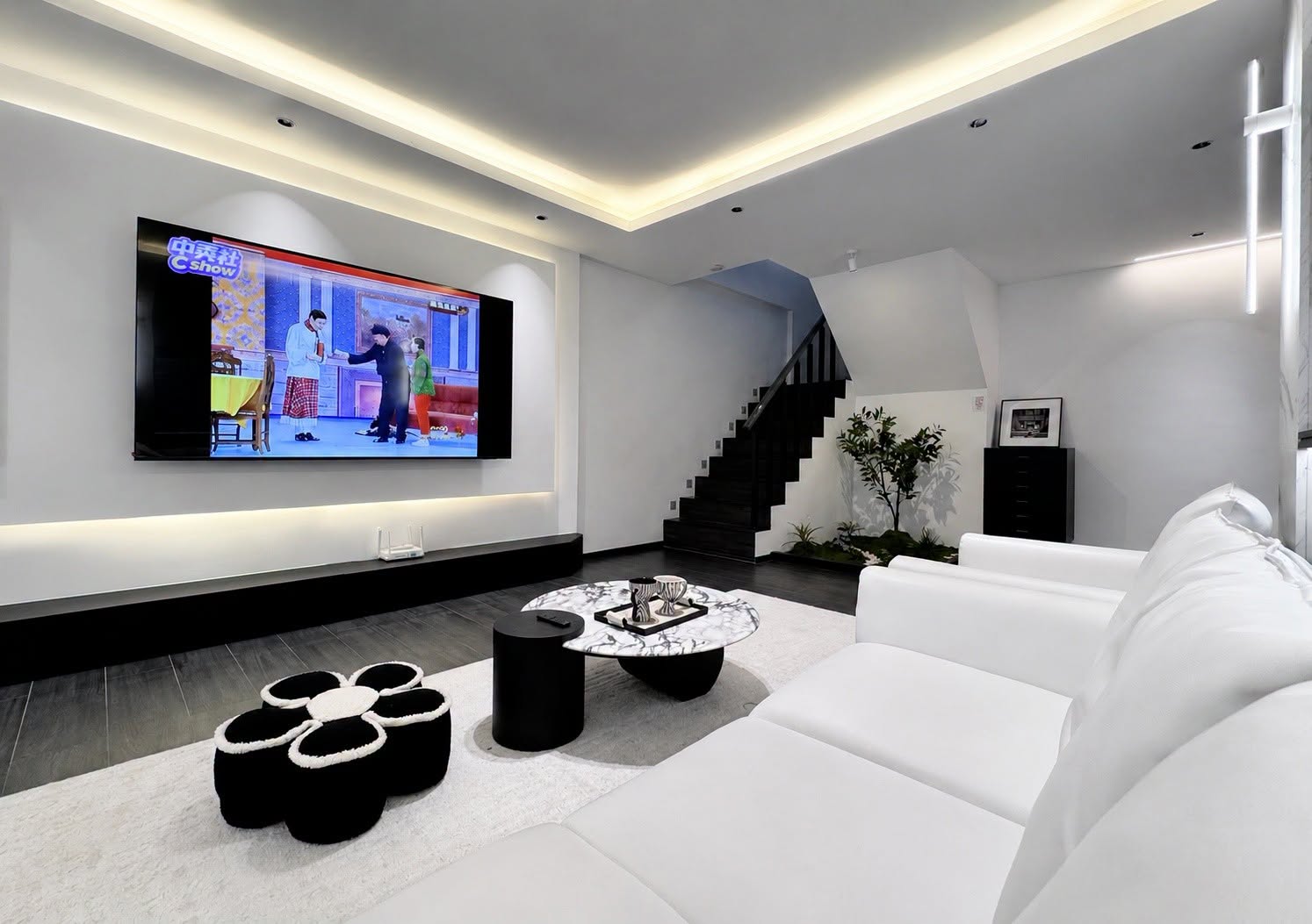 Spacious 2-Story Detached Pool Villa 5 Bed, 6 Bath 177.4 SQW. @ Pattaya Park Hill Village (Nong Yai 2)