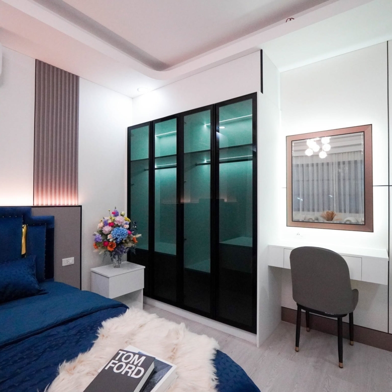  For Sale: Large 2-story detached house  @Soi Siam Country Club