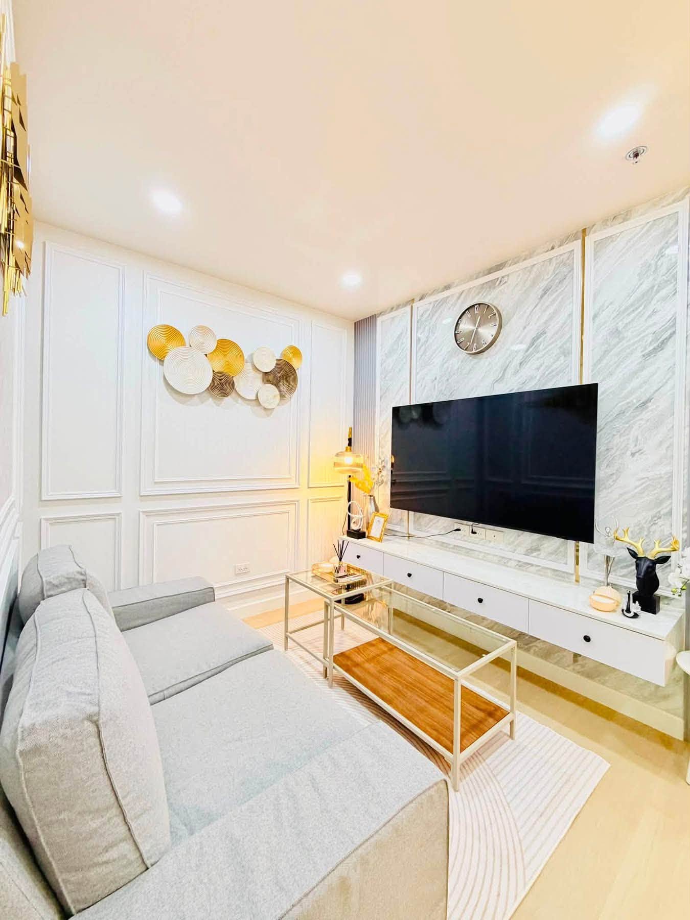 798261923_28754897050795170_568737719142632328_n Newly Renovated Condo 1 Bed, 1 Bath 48 SQM. @ View Talay Condo 5D