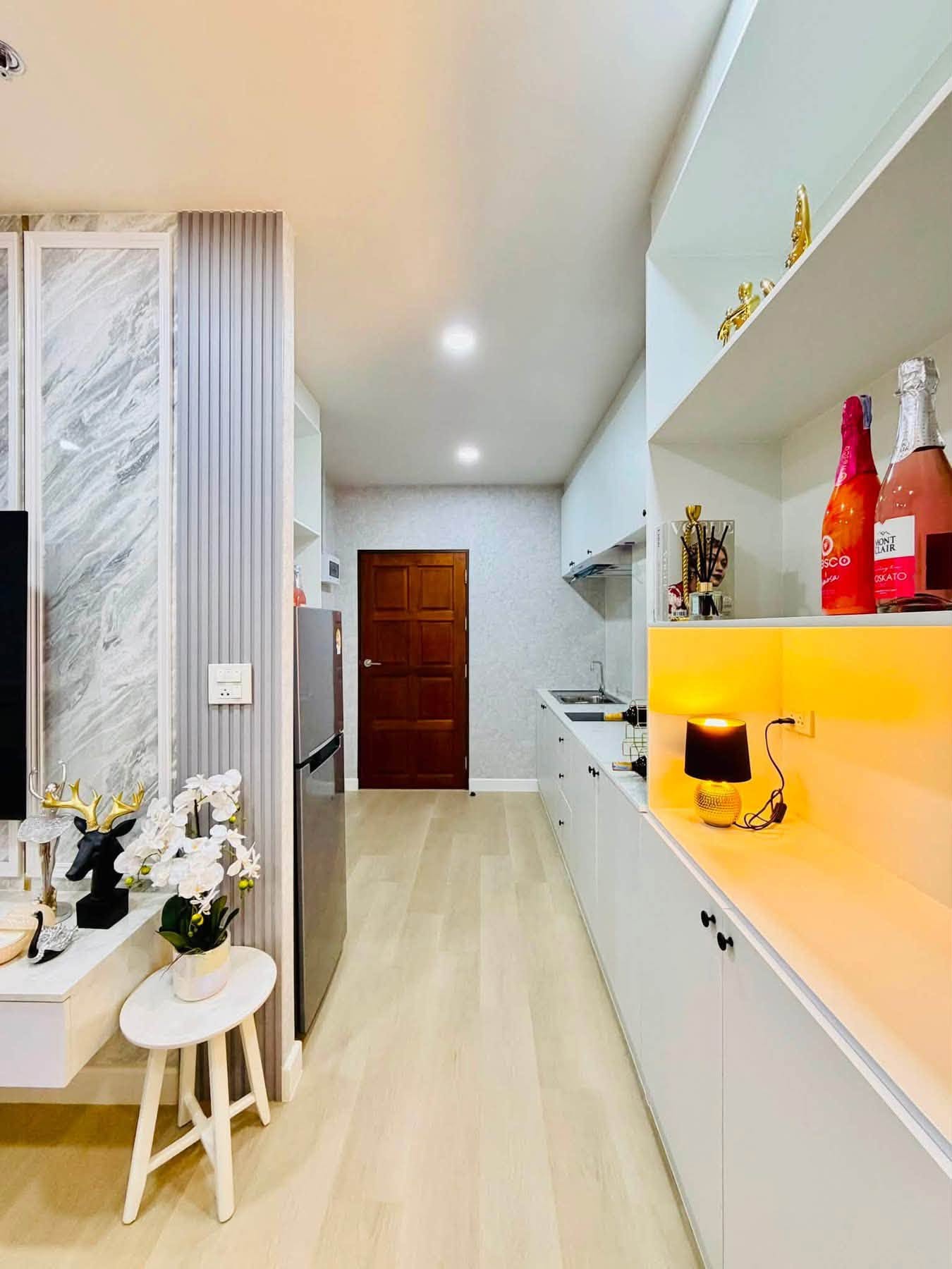 Newly Renovated Condo 1 Bed, 1 Bath 48 SQM. @ View Talay Condo 5D