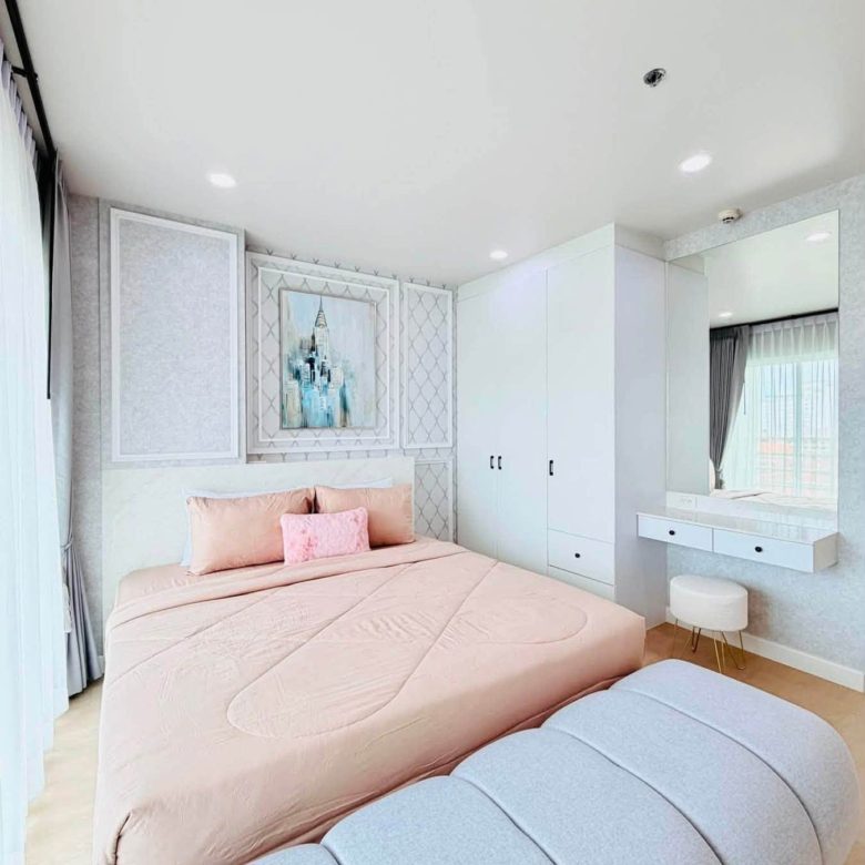 Newly Renovated Condo 1 Bed, 1 Bath 48 SQM. @ View Talay Condo 5D