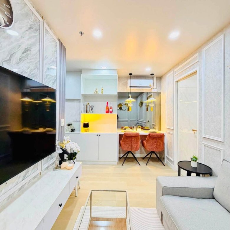 Newly Renovated Condo 1 Bed, 1 Bath 48 SQM. @ View Talay Condo 5D