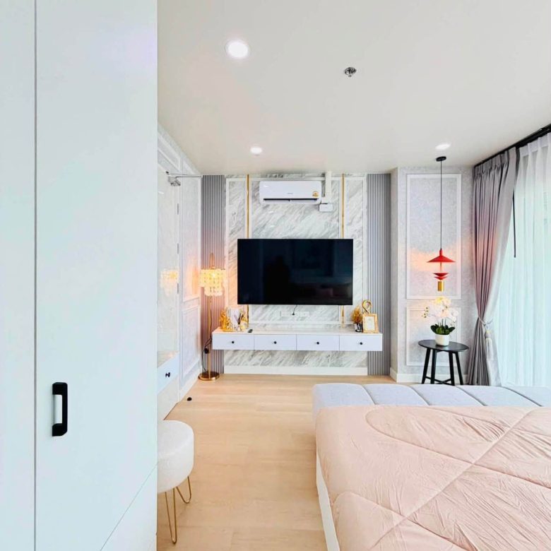 Newly Renovated Condo 1 Bed, 1 Bath 48 SQM. @ View Talay Condo 5D