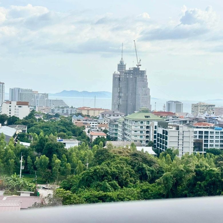 Stunning View Condo 2 Bed, 2 Bath 65 SQM. @ The Jewel condo
