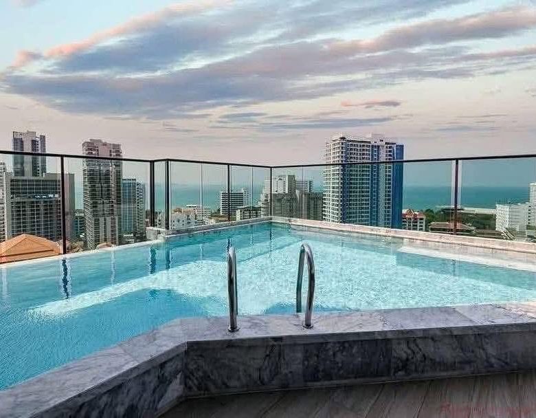 Stunning View Condo 2 Bed, 2 Bath 65 SQM. @ The Jewel condo