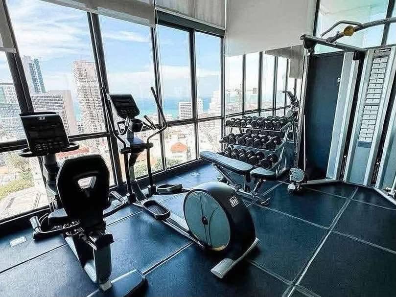 Stunning View Condo 2 Bed, 2 Bath 65 SQM. @ The Jewel condo