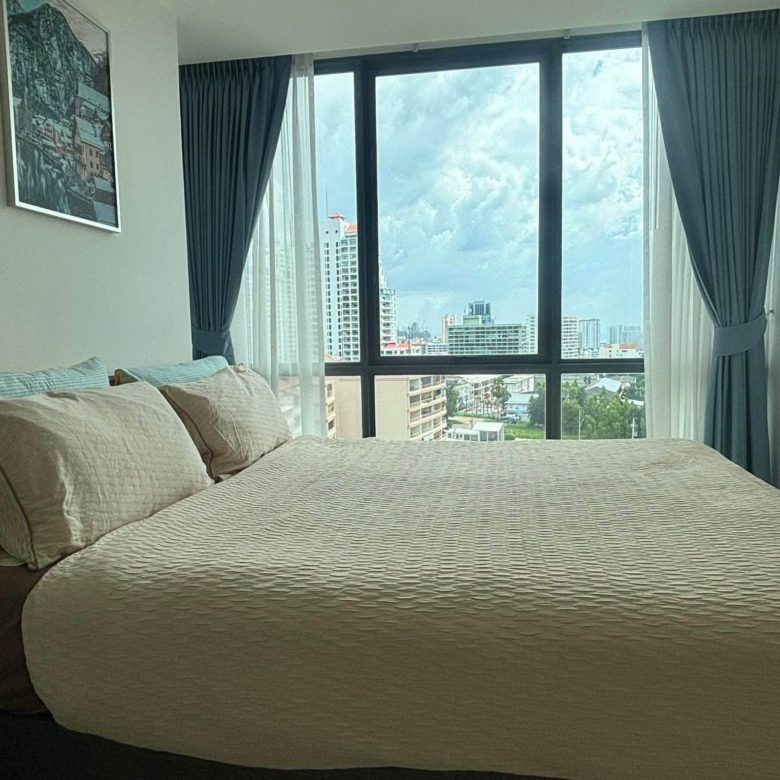 Stunning View Condo 2 Bed, 2 Bath 65 SQM. @ The Jewel condo