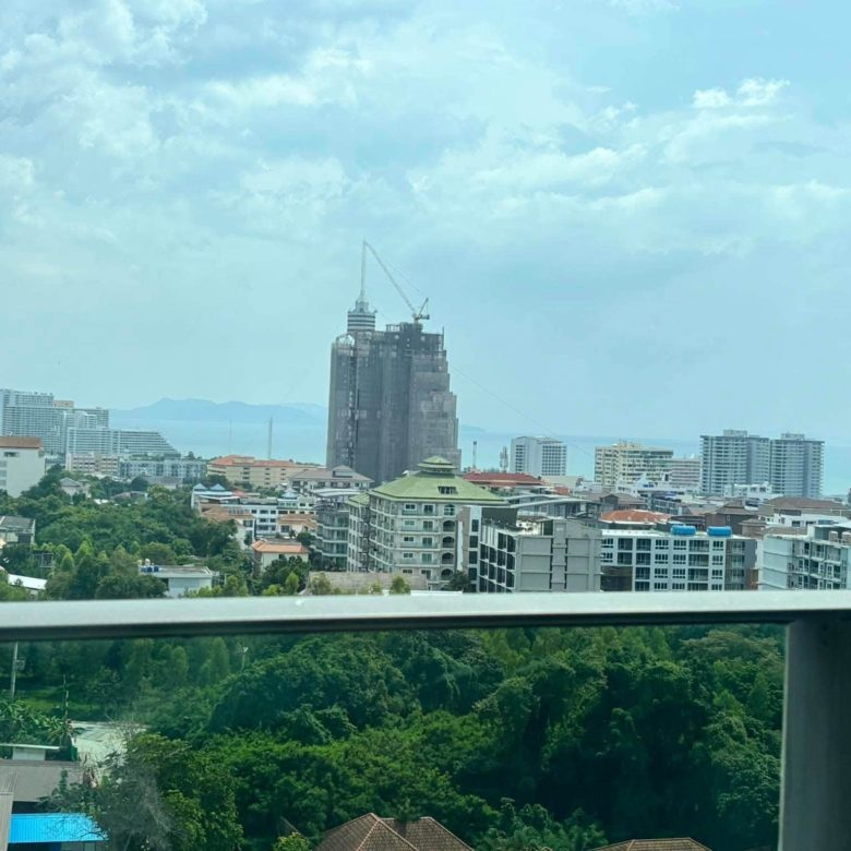 Stunning View Condo 2 Bed, 2 Bath 65 SQM. @ The Jewel condo