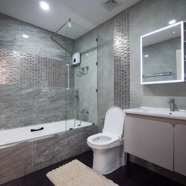  For Sale: Large 2-story detached house  @Soi Siam Country Club