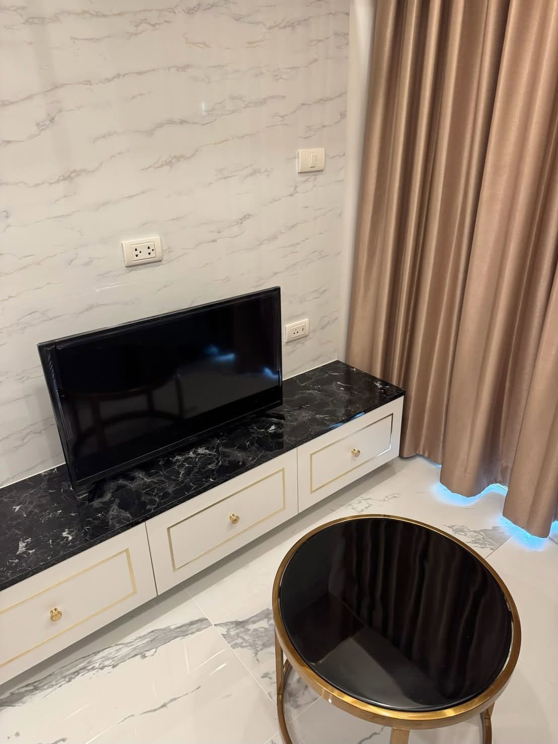 For Rent : Modern Luxury Style (Fully Furnished) @ The Empire Tower Pattaya