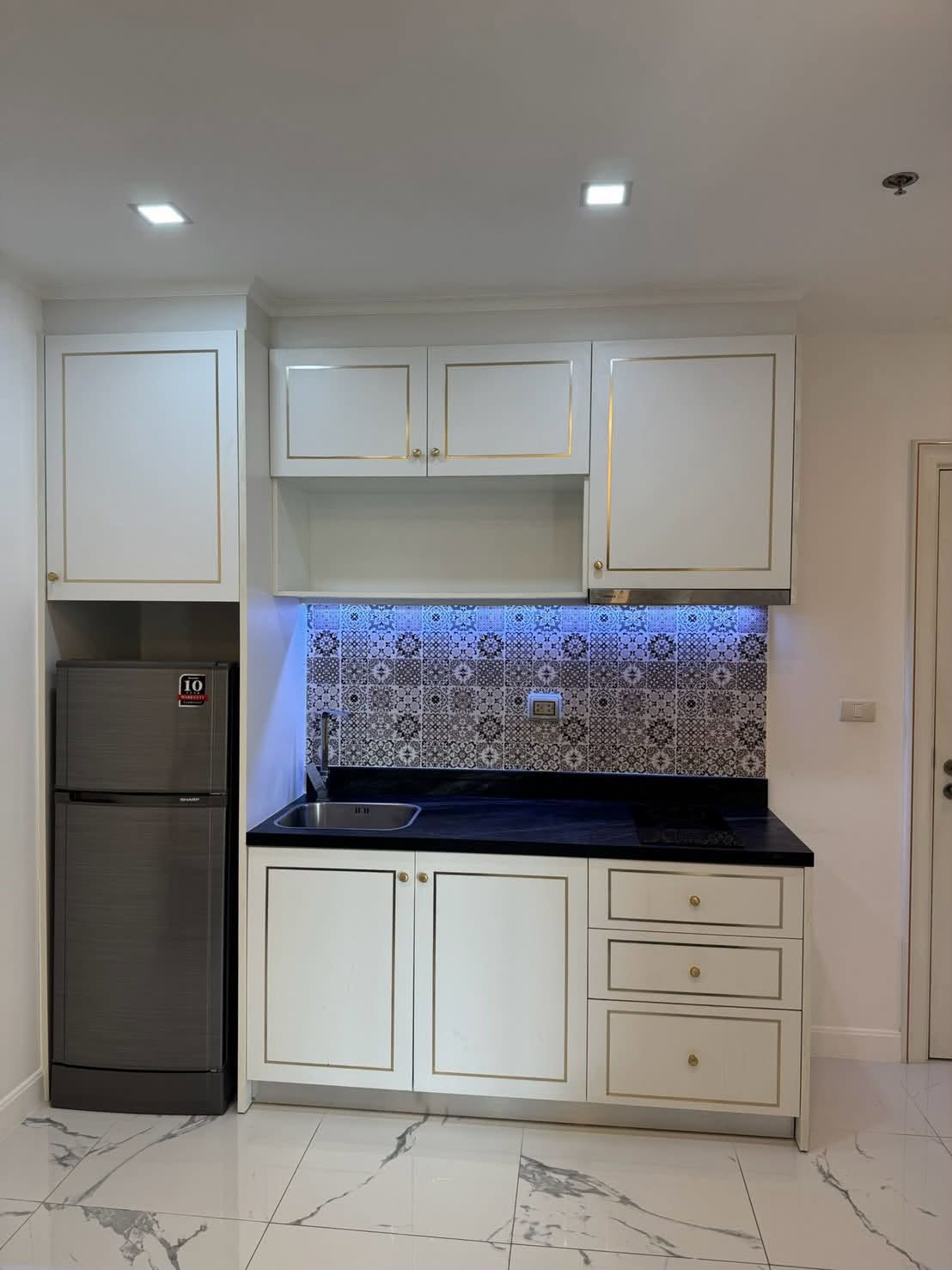 For Rent : Modern Luxury Style (Fully Furnished) @ The Empire Tower Pattaya