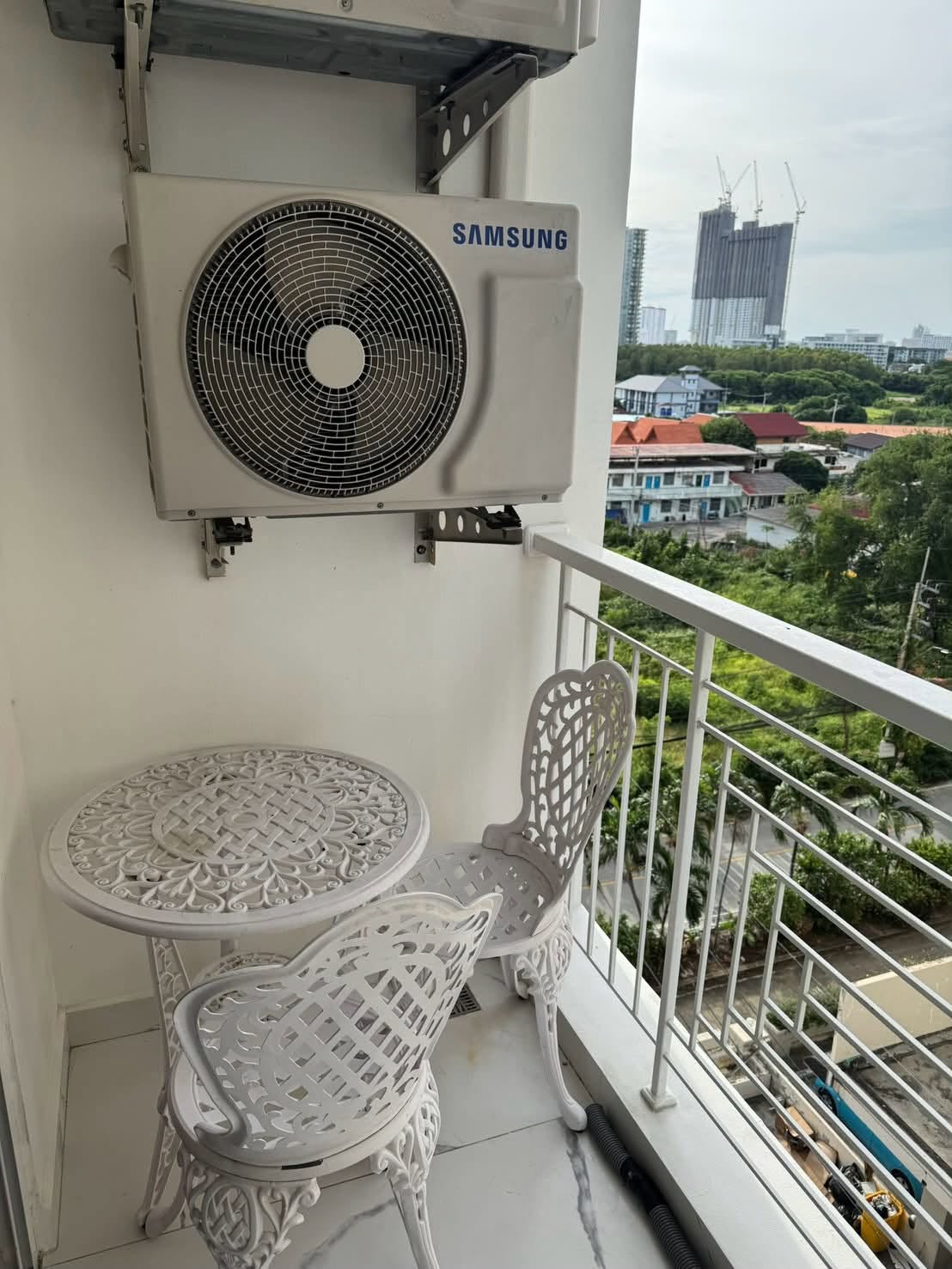 For Rent : Modern Luxury Style (Fully Furnished) @ The Empire Tower Pattaya