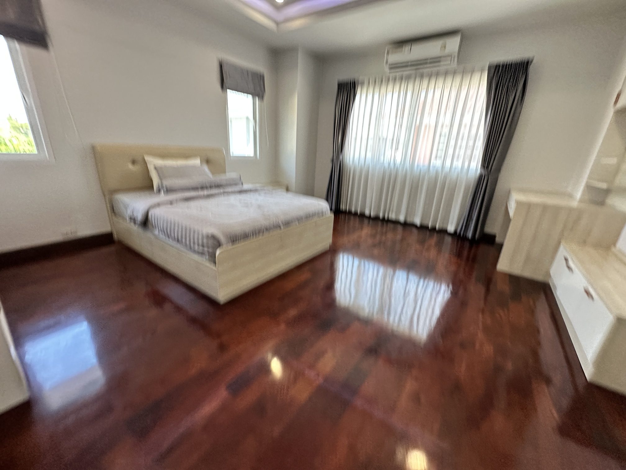 Urgent Sale! 2-Story Detached Pool Villa 6 Bed, 4 Bath 104 SQW.@ Jomtien Beachfront