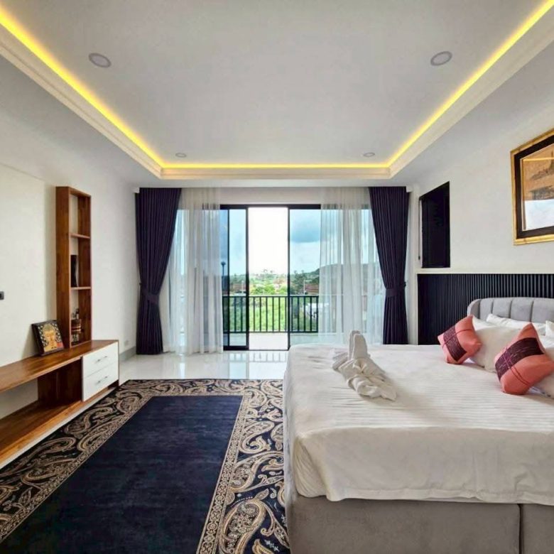 Private Pool Villa 5 Bed, 7 Bath 247 SQW. @ Bang Saray