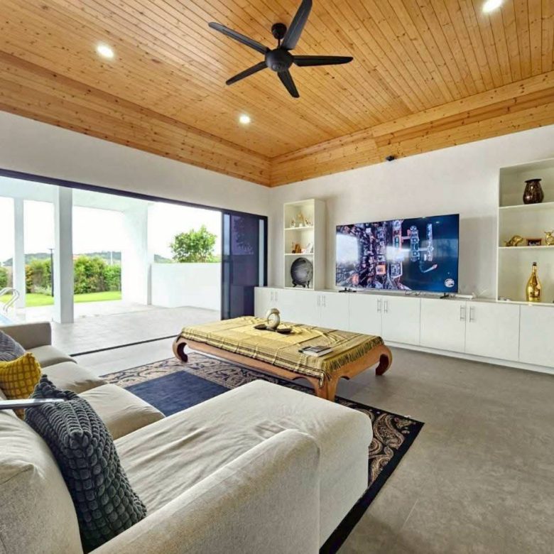 Private Pool Villa 5 Bed, 7 Bath 247 SQW. @ Bang Saray
