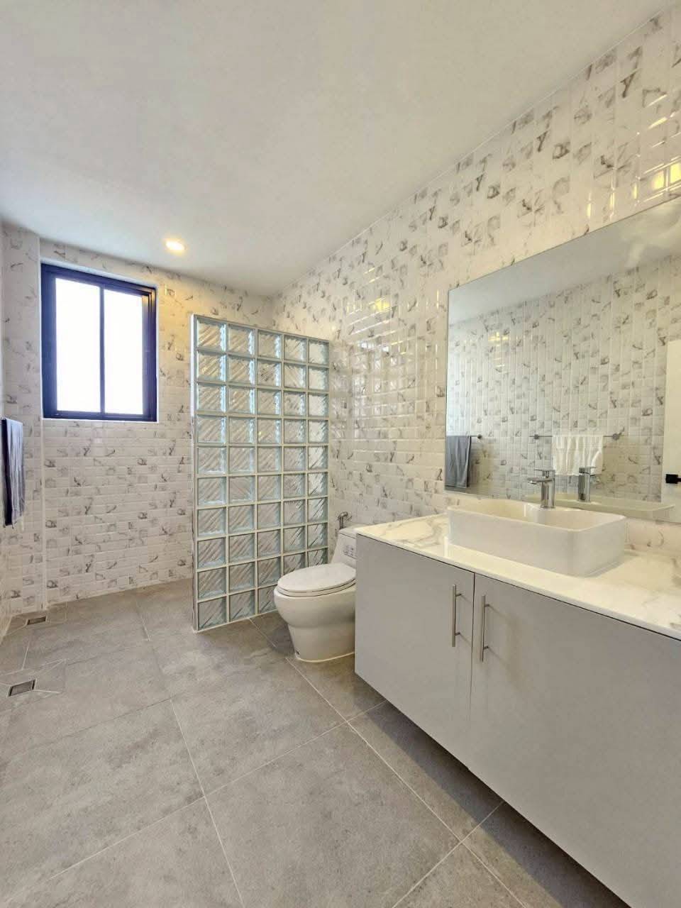 Private Pool Villa 5 Bed, 7 Bath 247 SQW. @ Bang Saray