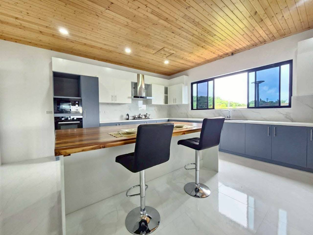 Private Pool Villa 5 Bed, 7 Bath 247 SQW. @ Bang Saray