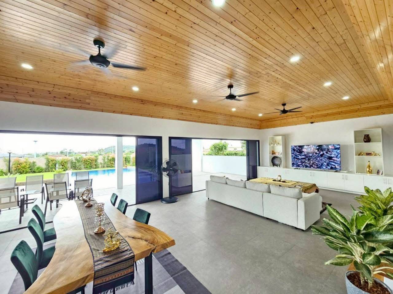Private Pool Villa 5 Bed, 7 Bath 247 SQW. @ Bang Saray