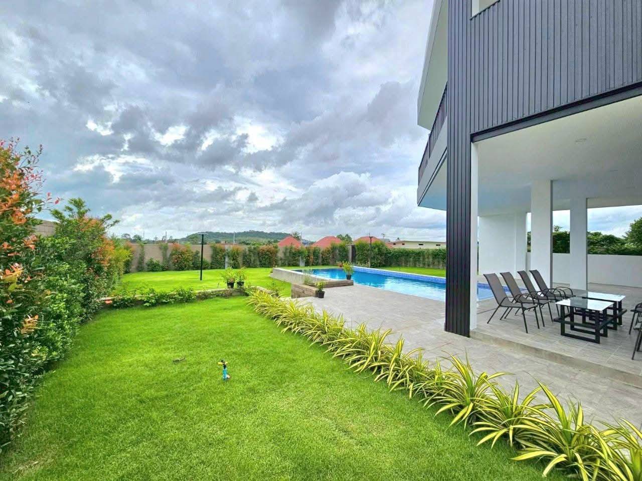 Private Pool Villa 5 Bed, 7 Bath 247 SQW. @ Bang Saray