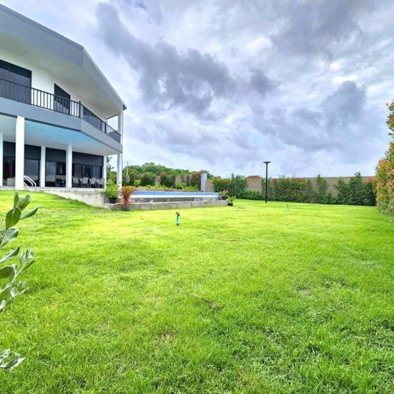 Private Pool Villa 5 Bed, 7 Bath 247 SQW. @ Bang Saray