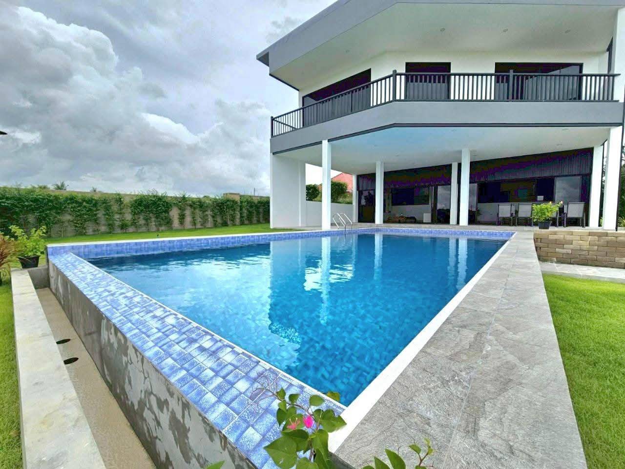 Private Pool Villa 5 Bed, 7 Bath 247 SQW. @ Bang Saray