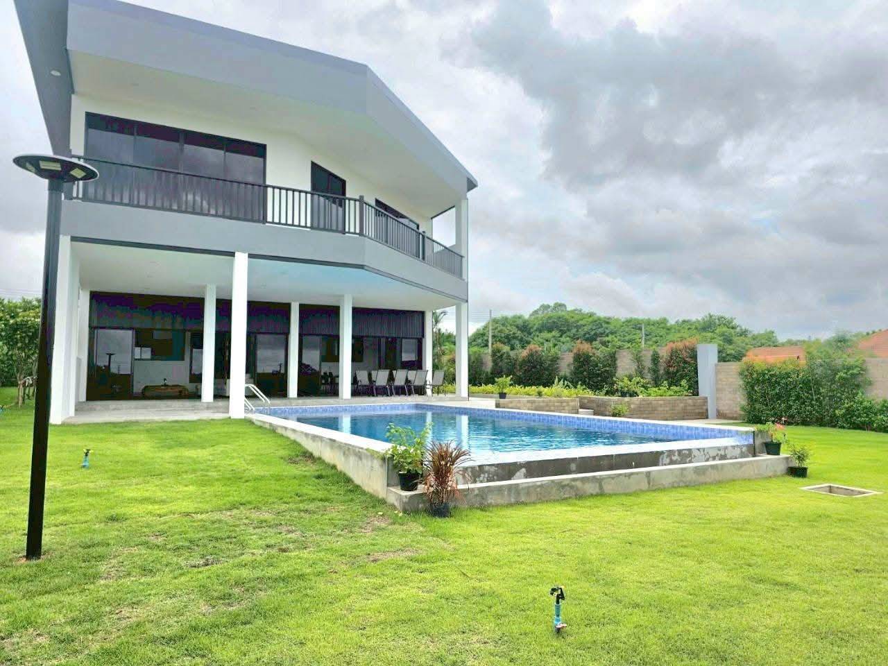 Private Pool Villa 5 Bed, 7 Bath 247 SQW. @ Bang Saray