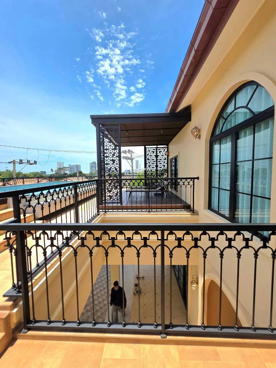 Prime Location Pool Villa 5 Bed, 5 Bath 100 SQW. @ Jomtien-Chaiyaphruek, Pattaya