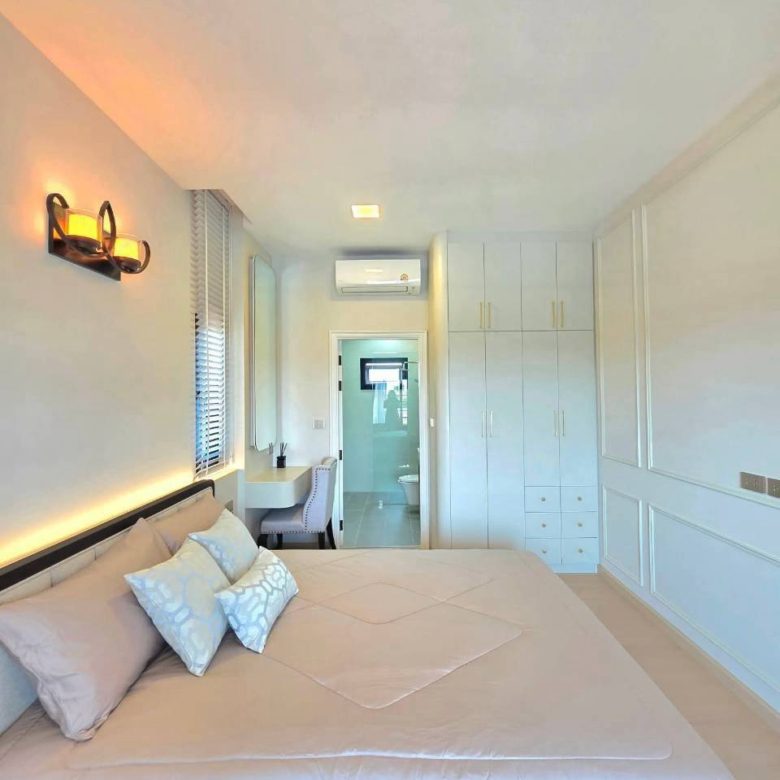 Prime Location Pool Villa 5 Bed, 5 Bath 100 SQW. @ Jomtien-Chaiyaphruek, Pattaya
