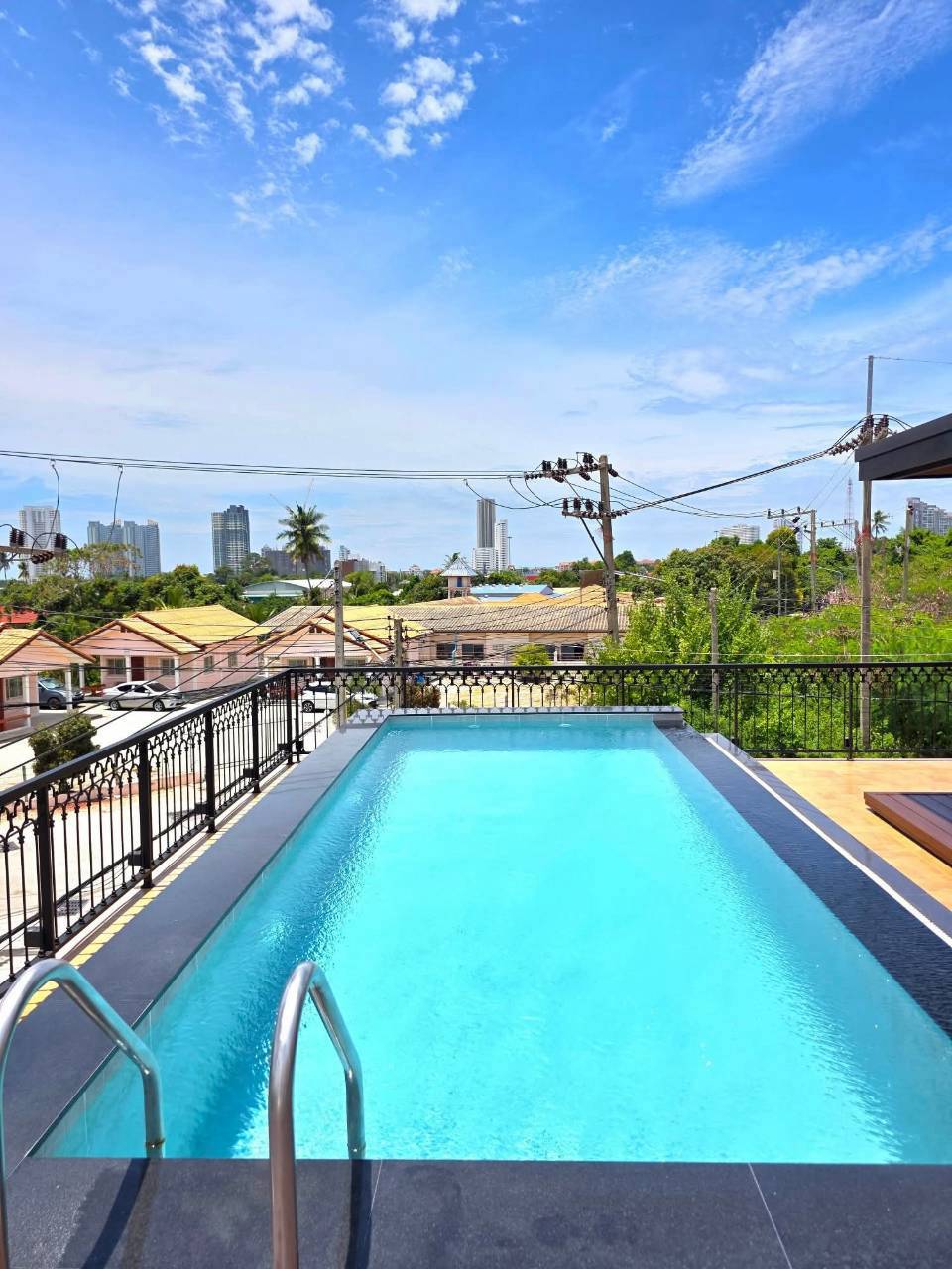 Prime Location Pool Villa 5 Bed, 5 Bath 100 SQW. @ Jomtien-Chaiyaphruek, Pattaya
