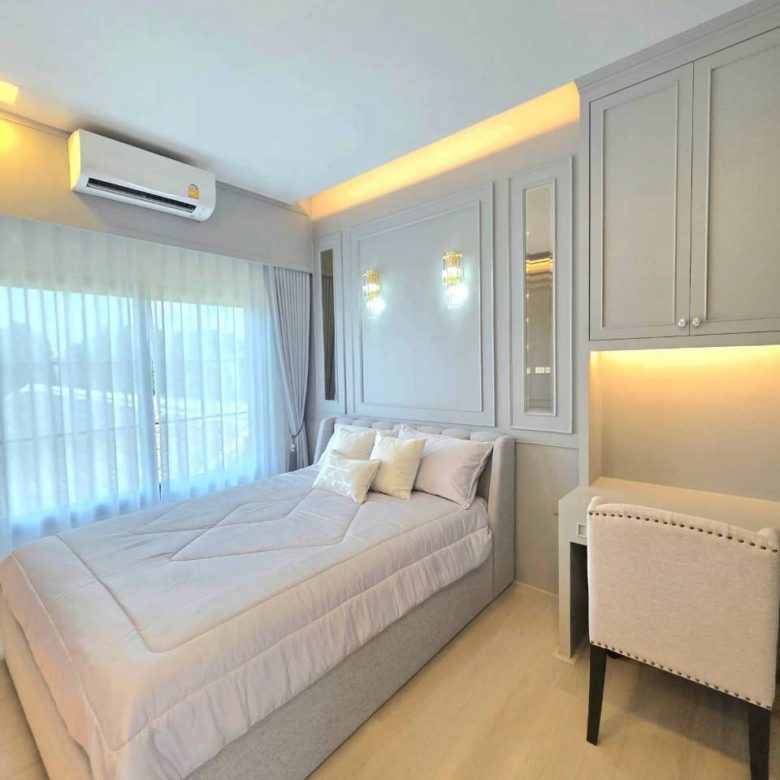 Prime Location Pool Villa 5 Bed, 5 Bath 100 SQW. @ Jomtien-Chaiyaphruek, Pattaya