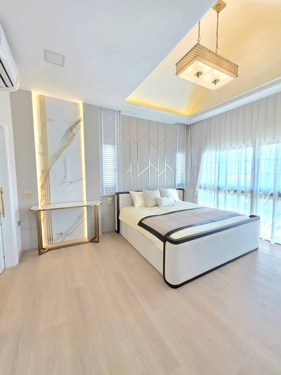 Prime Location Pool Villa 5 Bed, 5 Bath 100 SQW. @ Jomtien-Chaiyaphruek, Pattaya