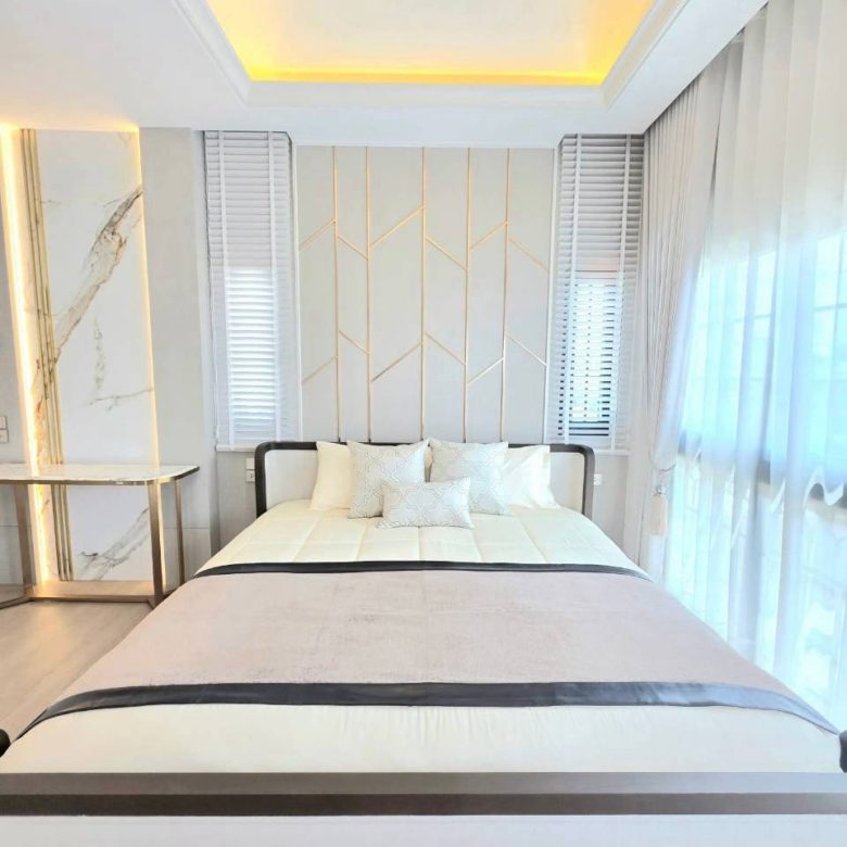Prime Location Pool Villa 5 Bed, 5 Bath 100 SQW. @ Jomtien-Chaiyaphruek, Pattaya