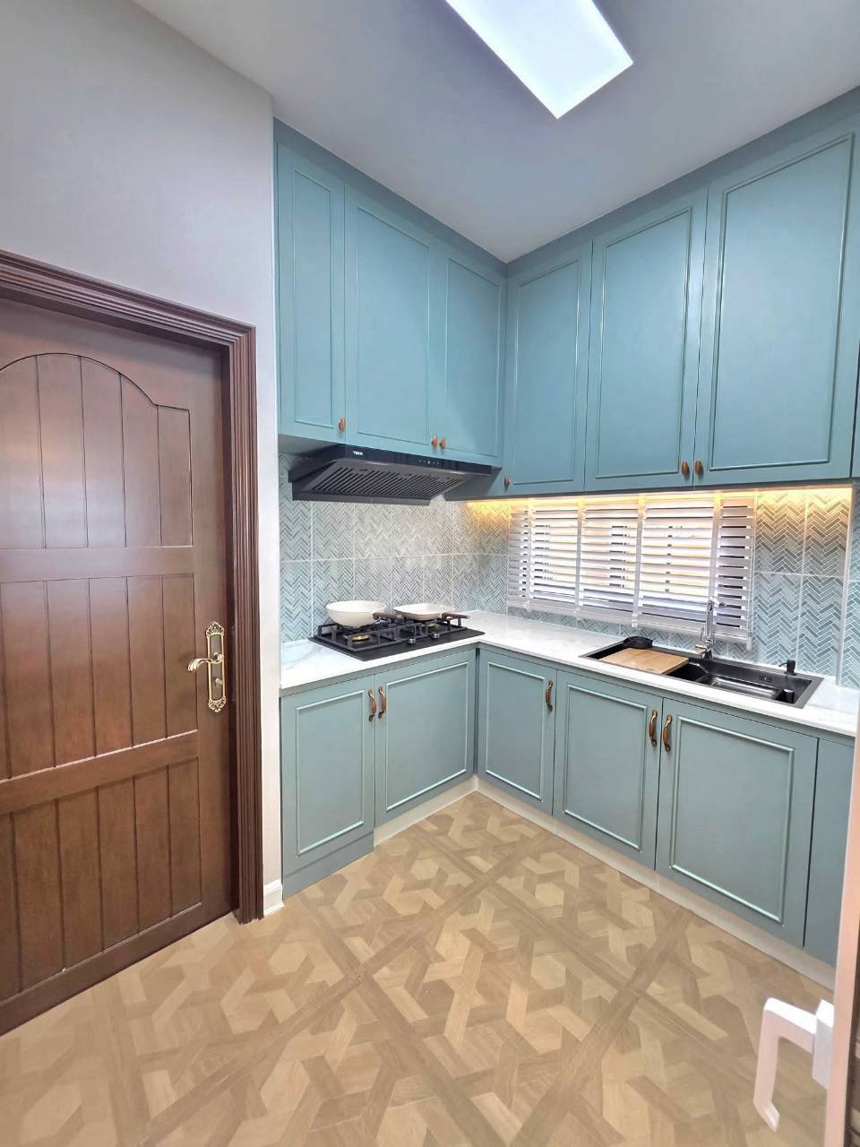 Prime Location Pool Villa 5 Bed, 5 Bath 100 SQW. @ Jomtien-Chaiyaphruek, Pattaya