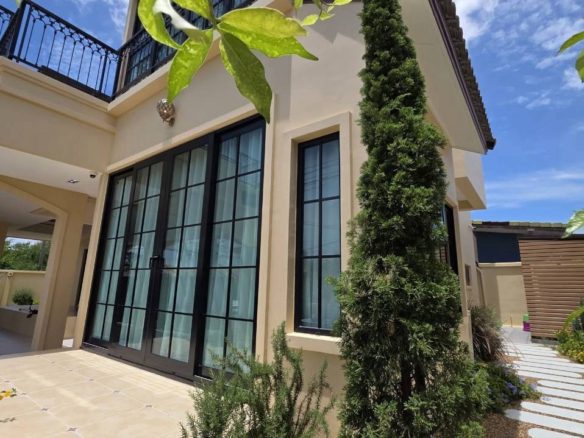 Prime Location Pool Villa 5 Bed, 5 Bath 100 SQW. @ Jomtien-Chaiyaphruek, Pattaya