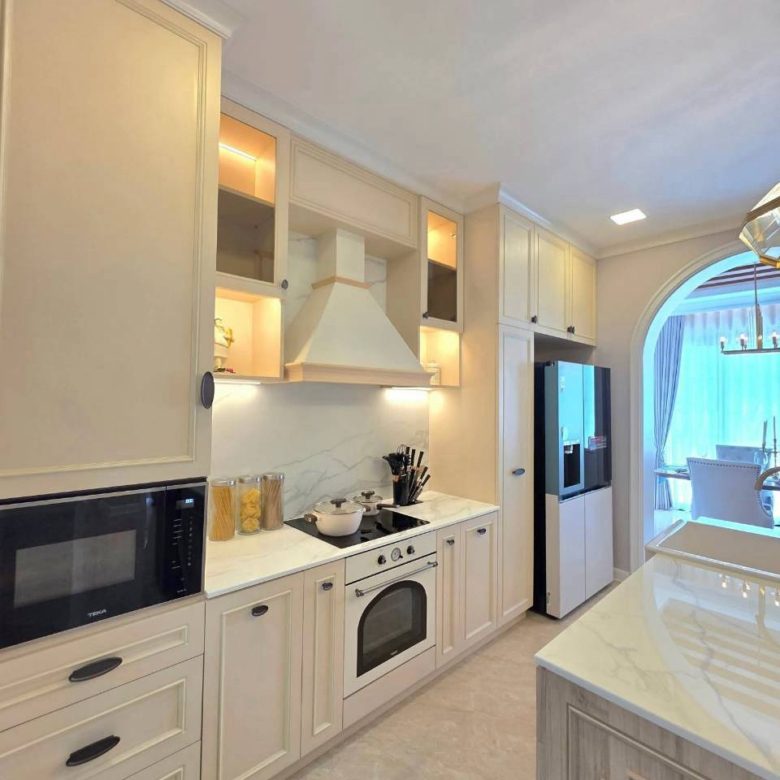 Prime Location Pool Villa 5 Bed, 5 Bath 100 SQW. @ Jomtien-Chaiyaphruek, Pattaya