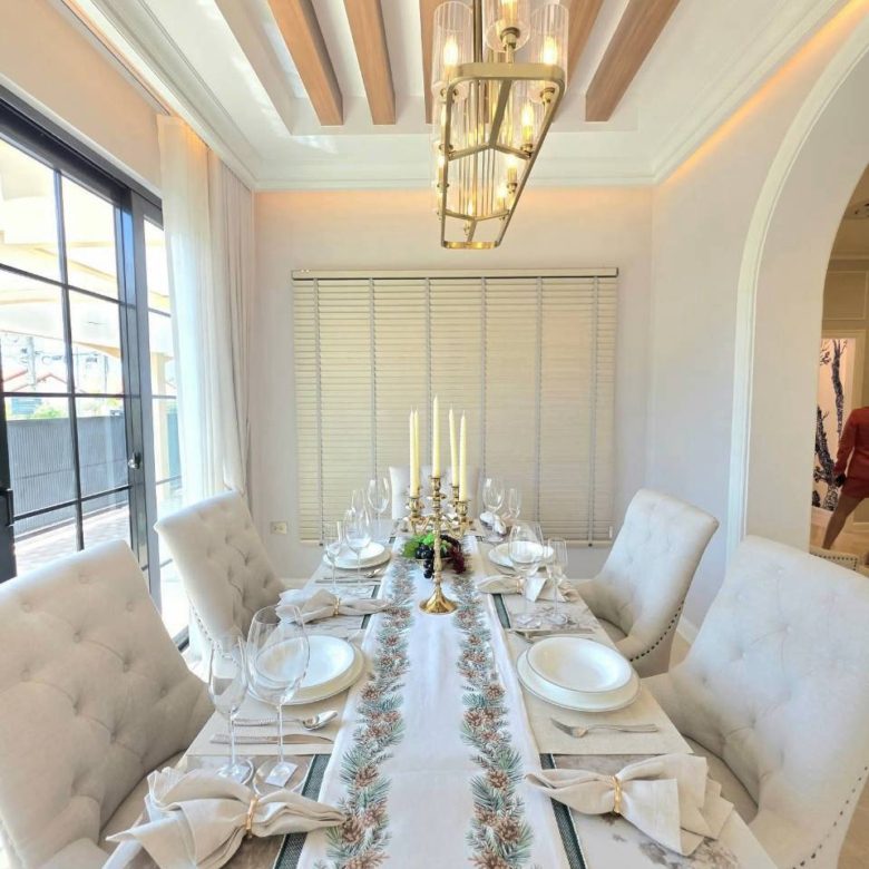 Prime Location Pool Villa 5 Bed, 5 Bath 100 SQW. @ Jomtien-Chaiyaphruek, Pattaya