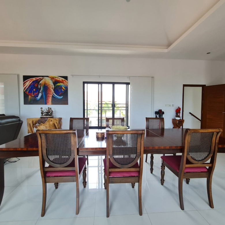For Sale: Beachfront House For Sale near the sea. @ Bang Sa ray